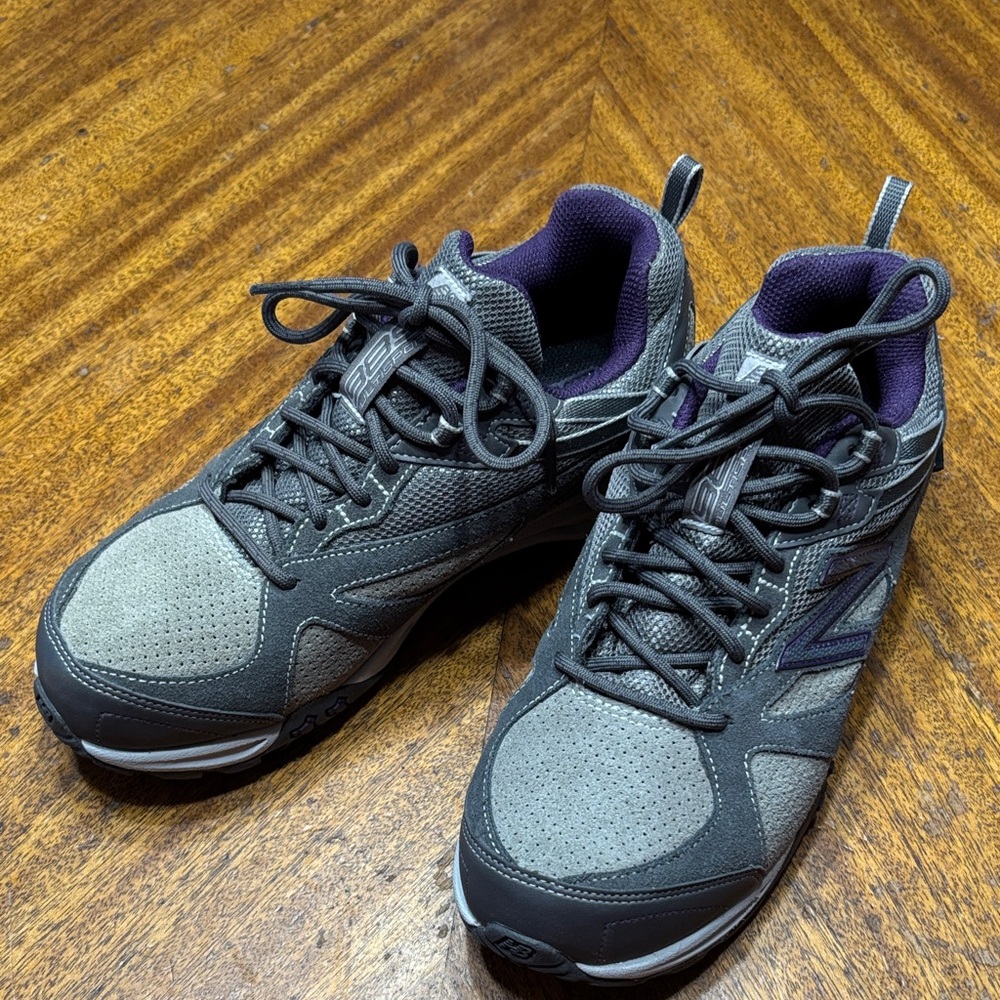 New Balance Gray and Purple Women’s 989 Multisport Size 7 Athletic Shoes